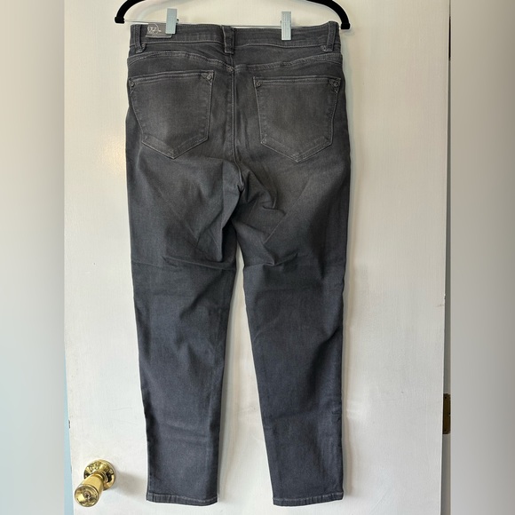 Wit & Wisdom “Ab” Solutuon Luxe Touch Ankle Length jeans. Size 6P. NWT. - Picture 3 of 4